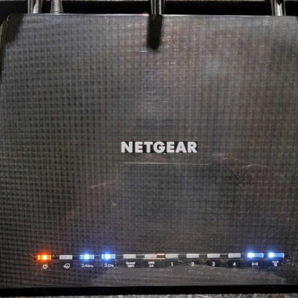 Netgear NightHawk Smart WIFI Router AC1750 R6700 Black - Picture 4 of 9